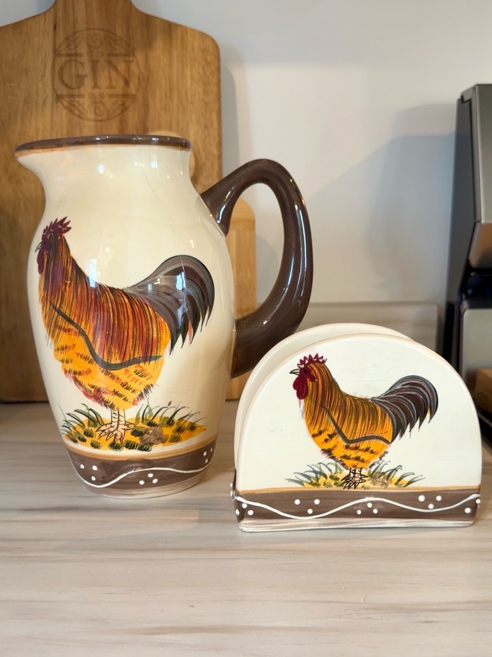 VINTAGE COTTAGECORE FARMHOUSE ROOSTER CERAMIC PITCHER AND NAPKIN HOLDER